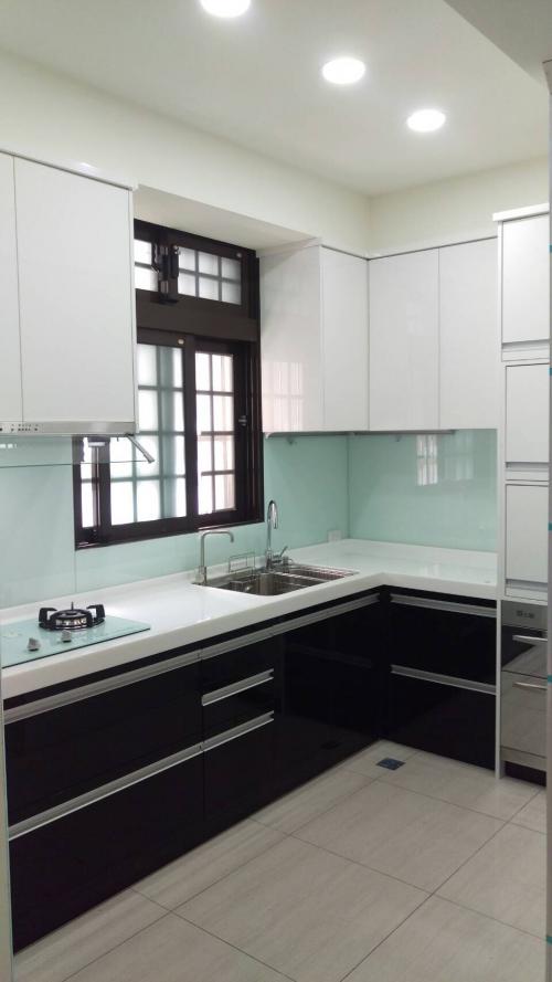 龍川六街 陳小姐